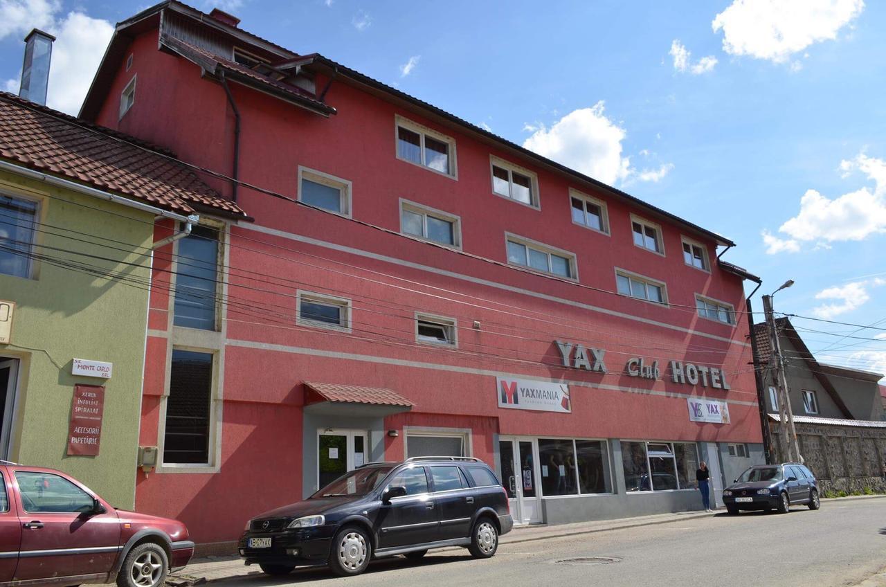 Hotel Yax Cîmpeni Exterior photo